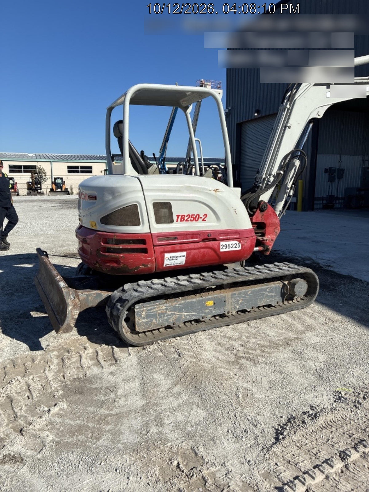 2023 TAKEUCHI TB250-2R