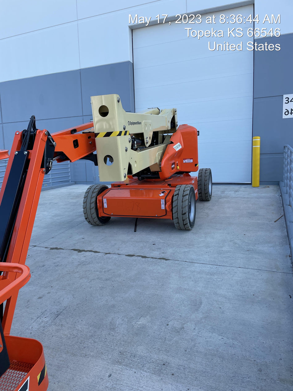2023 JLG E450AJ