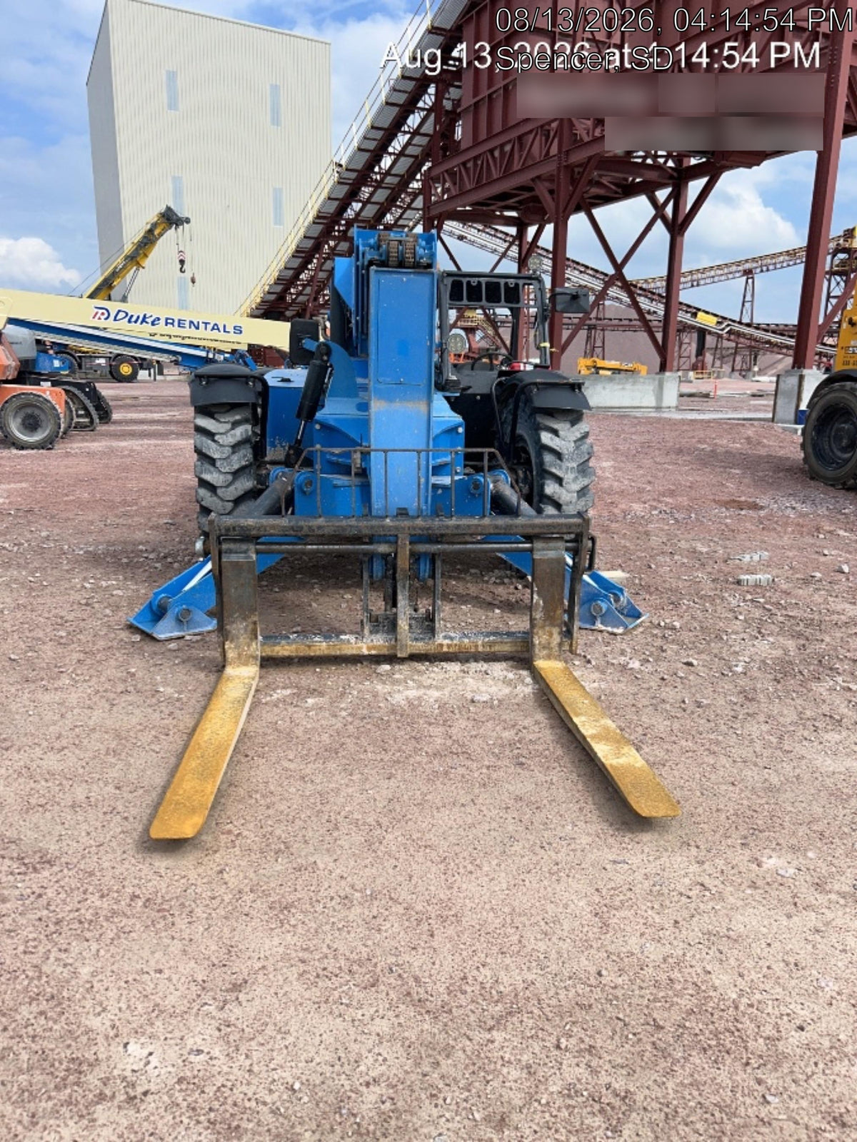 2017 GENIE GTH-1056
