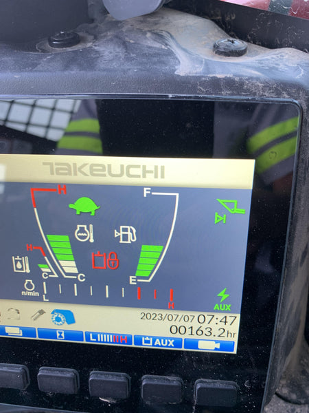 2023 TAKEUCHI TL10V2-CR