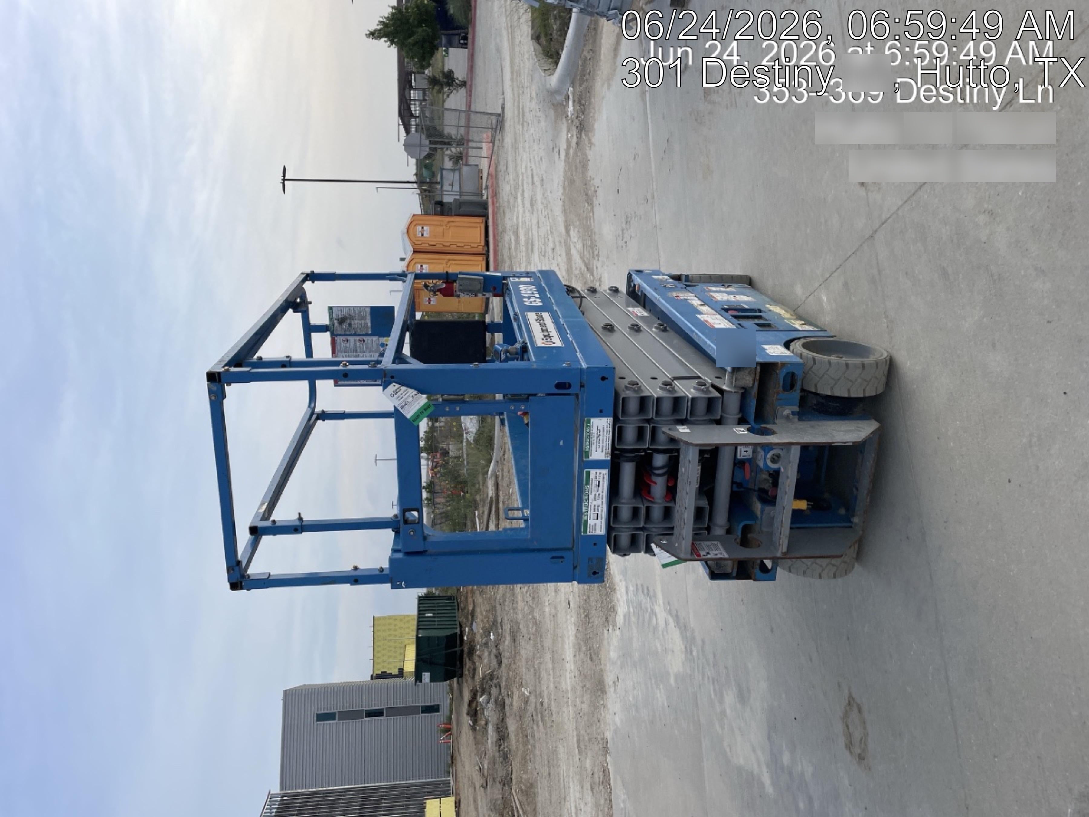 2020 Genie GS-1930 Solid Non Marking Tires, Beacon, Folding rails with half height swing gate