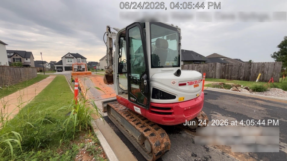 2023 TAKEUCHI TB250-2CR