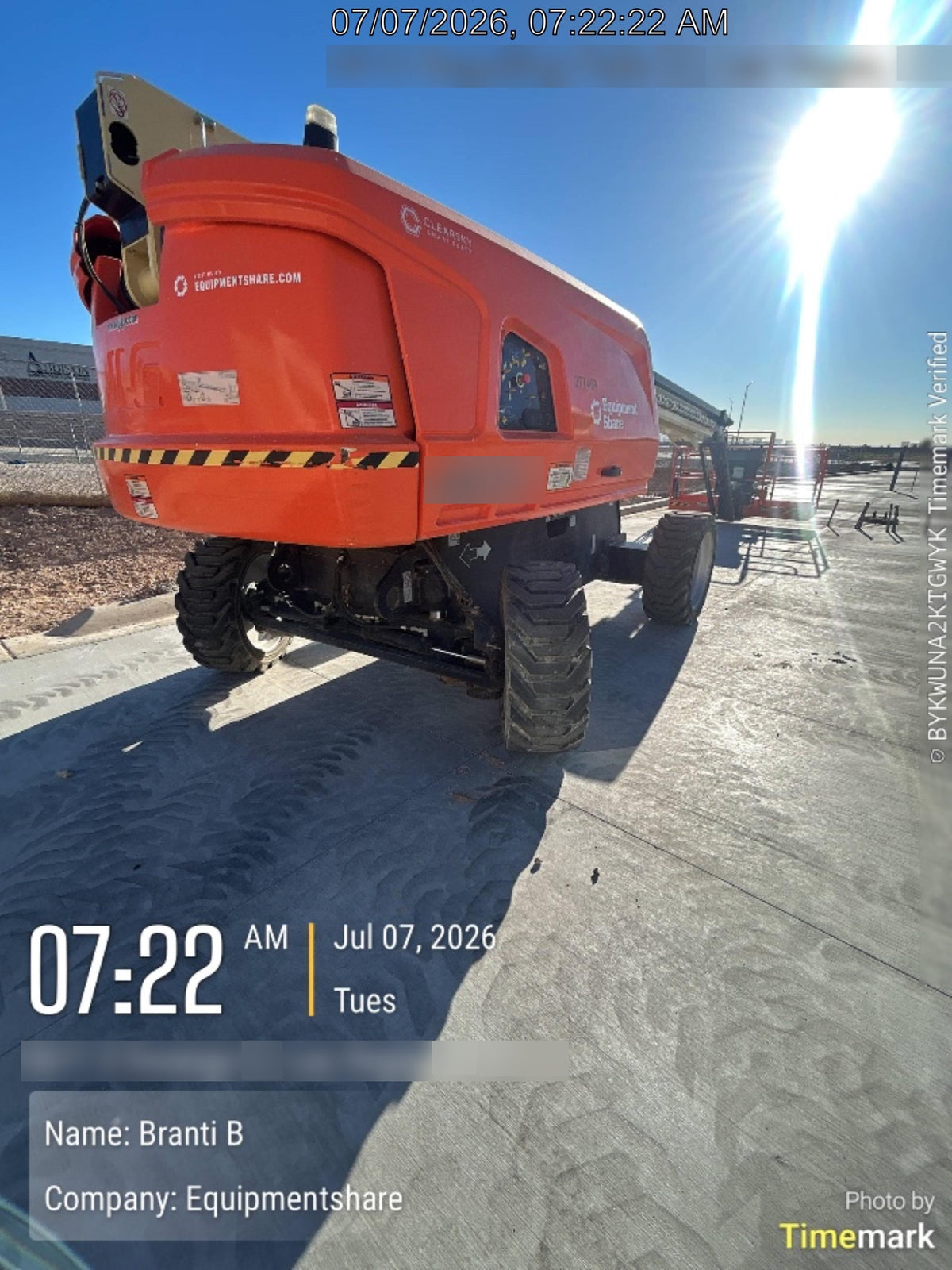 2023 JLG 660SJ