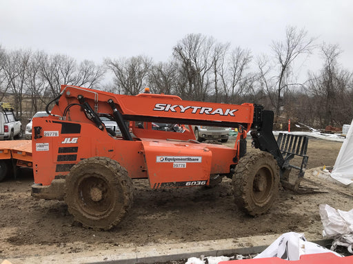 2019 Skytrak 6036 Canopy, Solid Tires, LED Work Lights, Beacon w/50" Carriage, 48" Pallet Forks