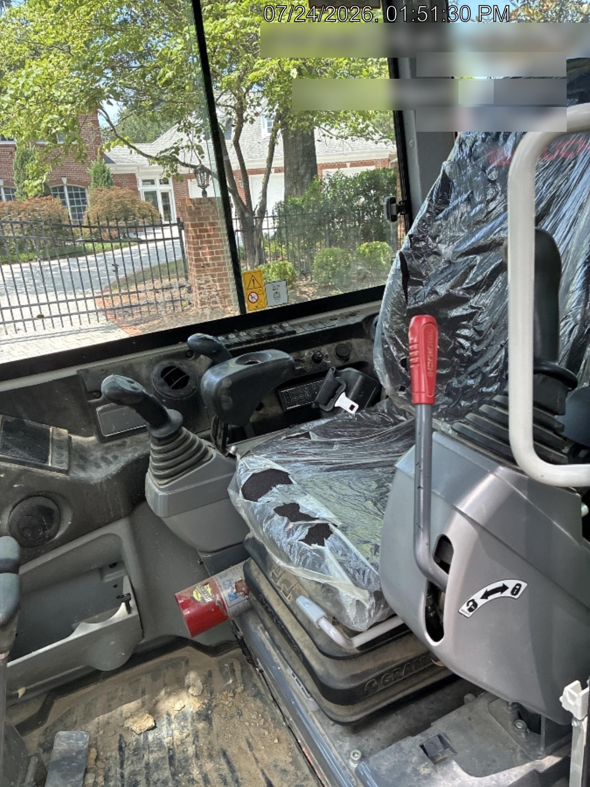 2025 TAKEUCHI TB235-2CR