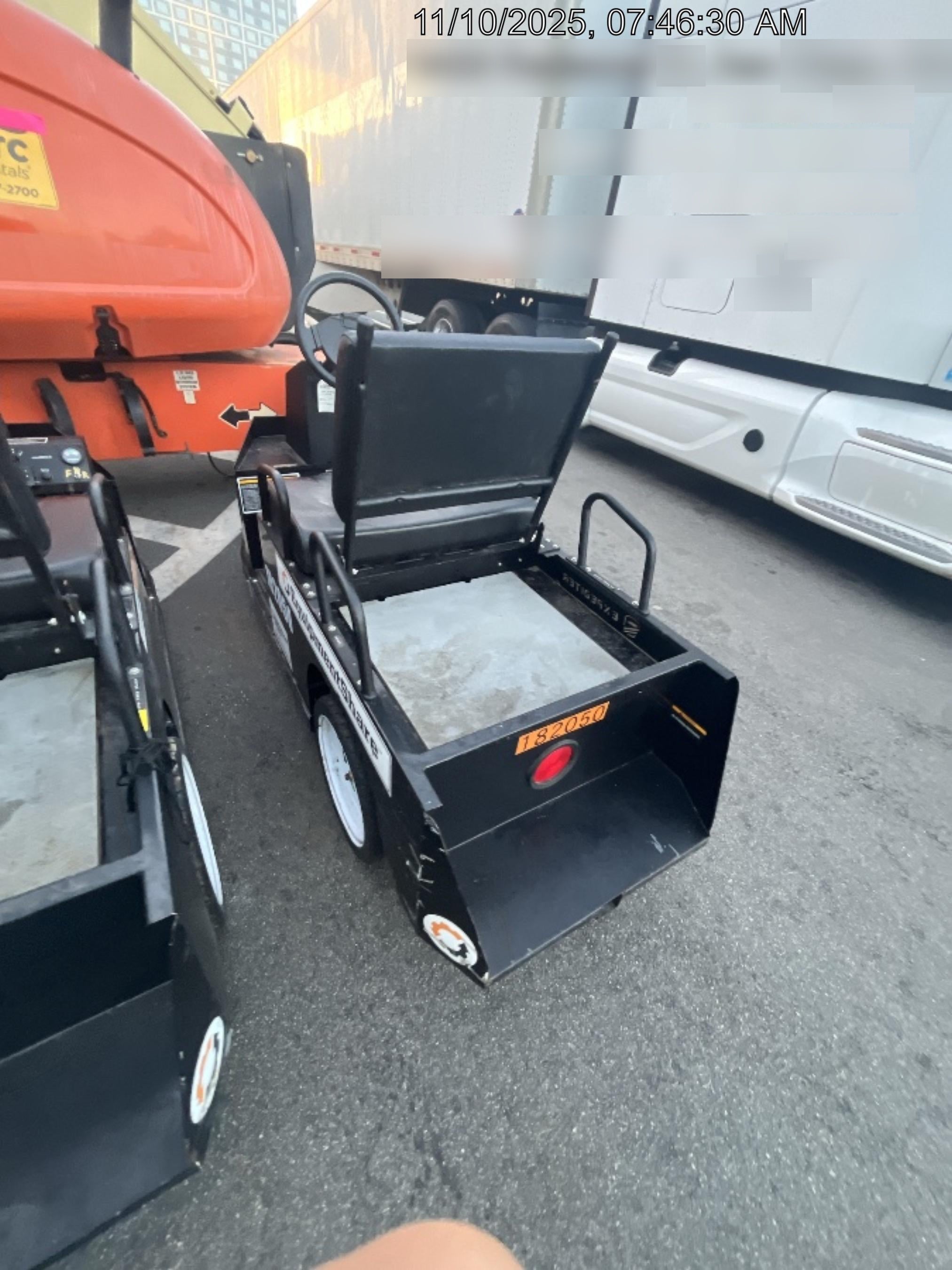 2021 Expeditor Expeditor 3 wheel Expeditor, Steering Wheel, Solid Non marketing tires, Ball Hitch, Front bumper, Painted Black
