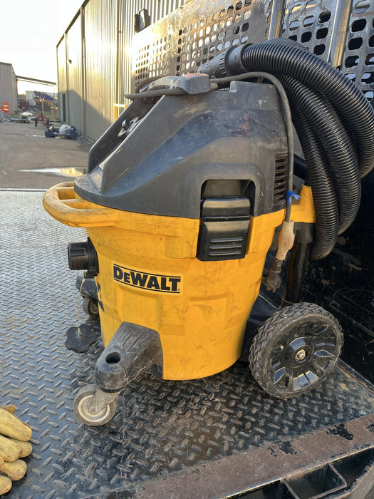 2022 DEWALT DWV012