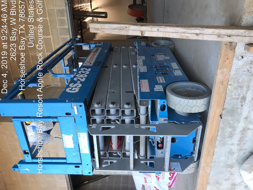 2019 Genie GS-2632 Folding rails with half height swing gate