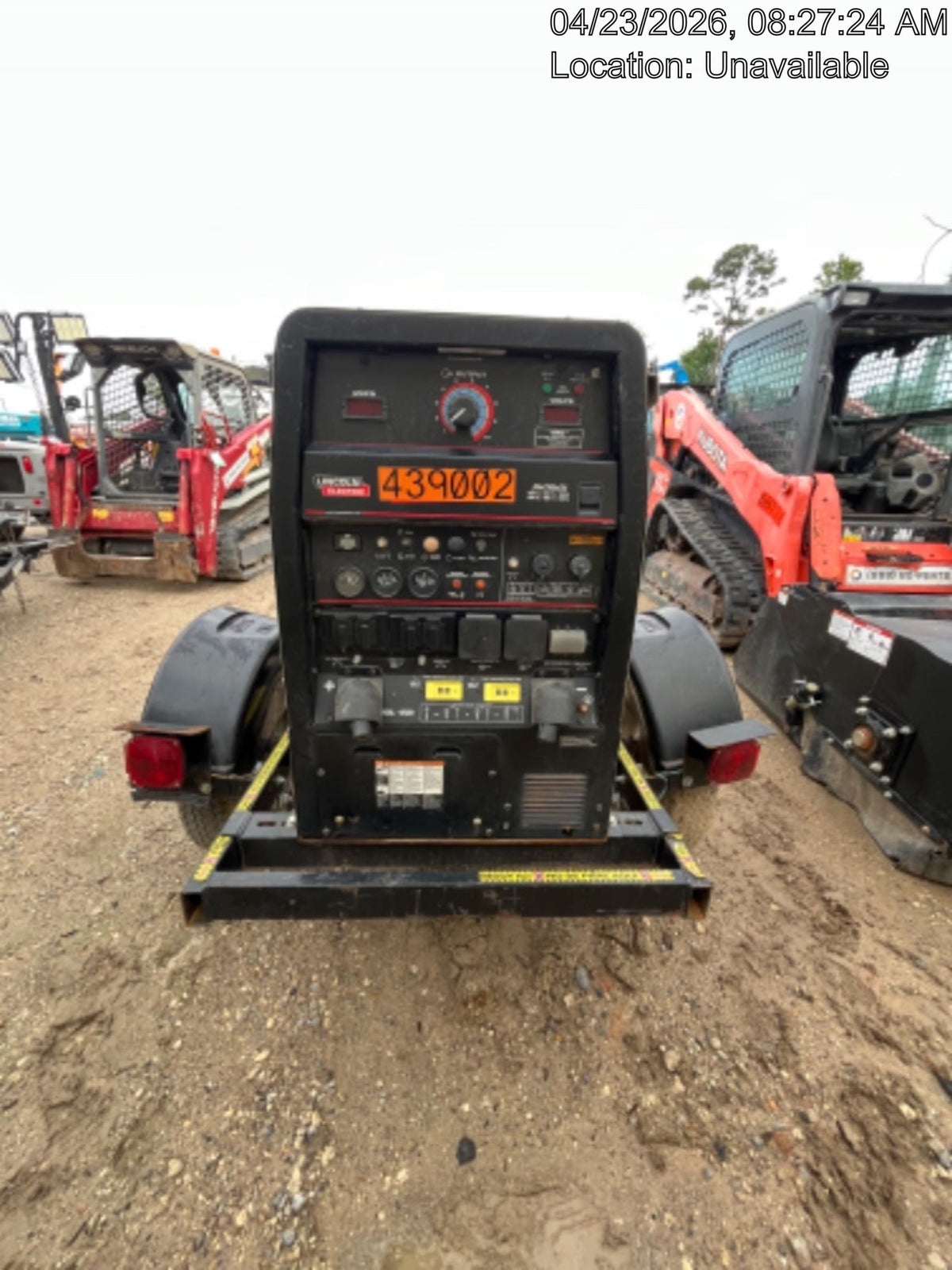 2024 Lincoln Electric LE400 Kubota V1505, Trlr, Cable Rack, Light Kit, ES Decals, T3