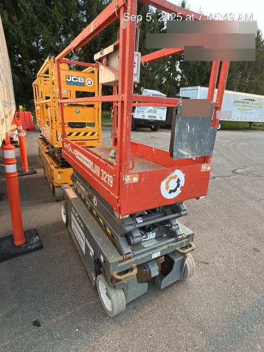 2017 Skyjack SJIII-3219 Standard Rental Specs