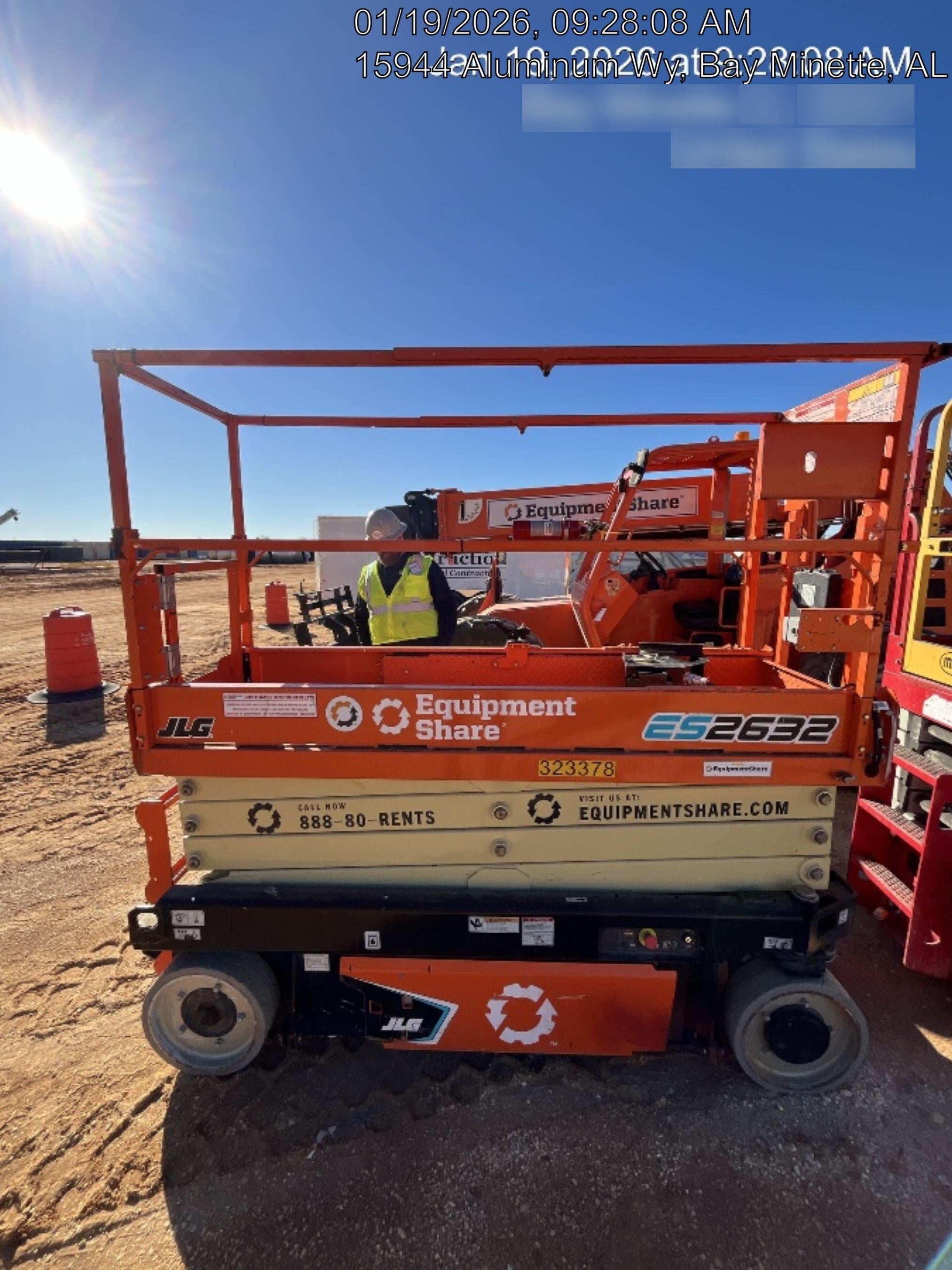 2023 JLG ES2632