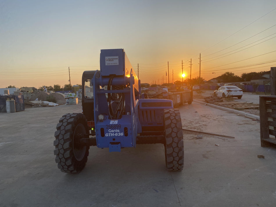 2022 GENIE GTH-636