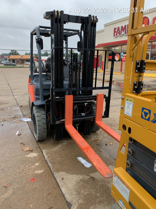 2022 TOYOTA 50-8FGU25