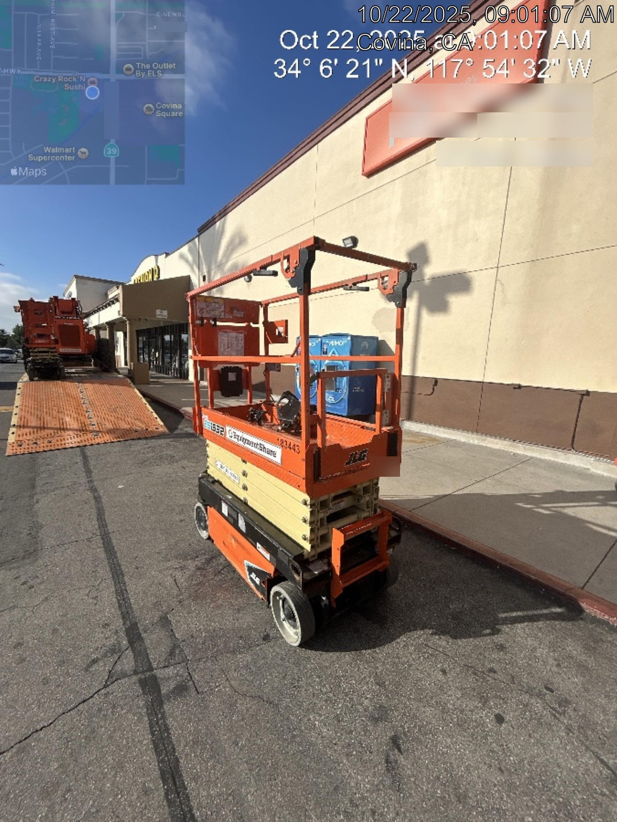 2021 JLG ES1932