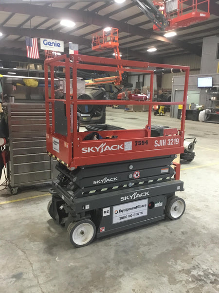 2018 Skyjack SJIII-3219 Skyjack SJIII3219 Scissor Lift w/Trojan Batteries
