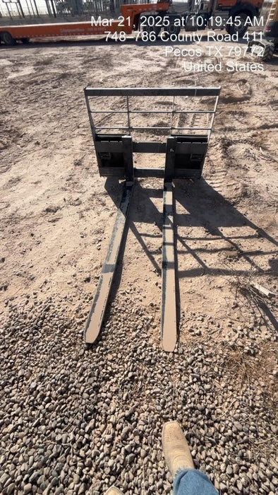 2025 ARROW MATERIAL HANDLING F5100CB - 72"