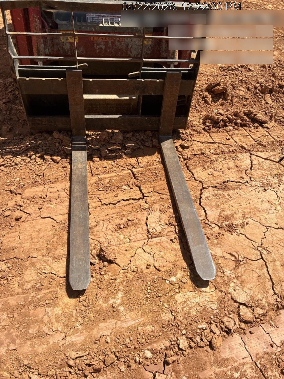 2022 ARROW MATERIAL HANDLING 60" Pallet Forks - Arrow