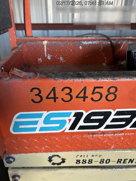 2023 JLG ES1932