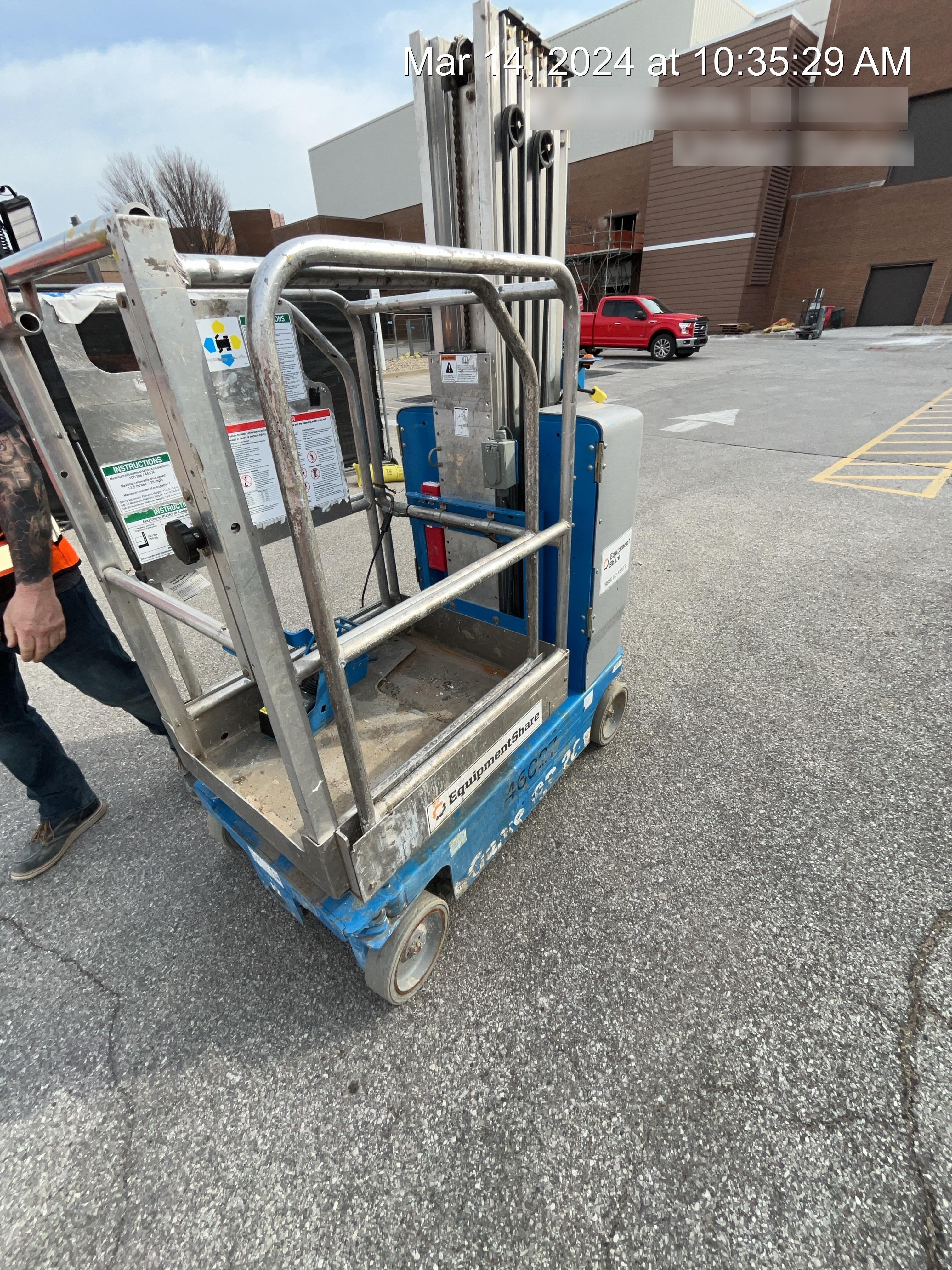 2019 GENIE GR-20