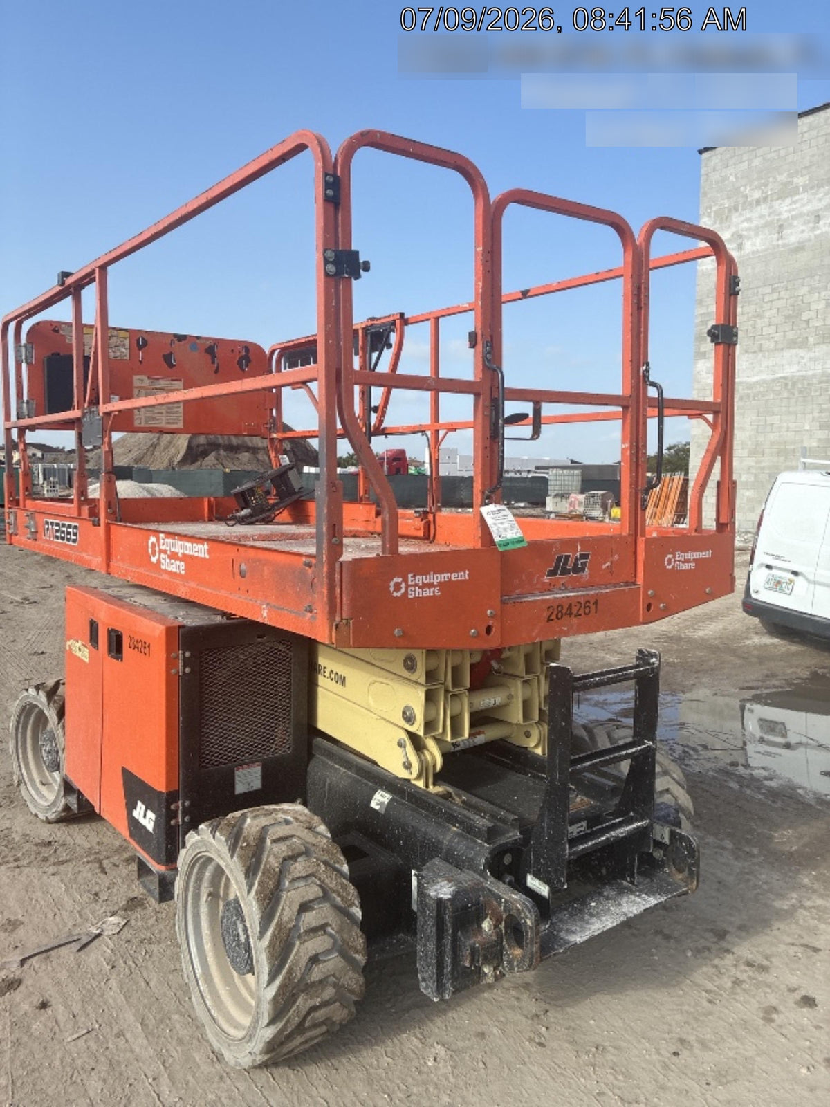 2022 JLG RT2669