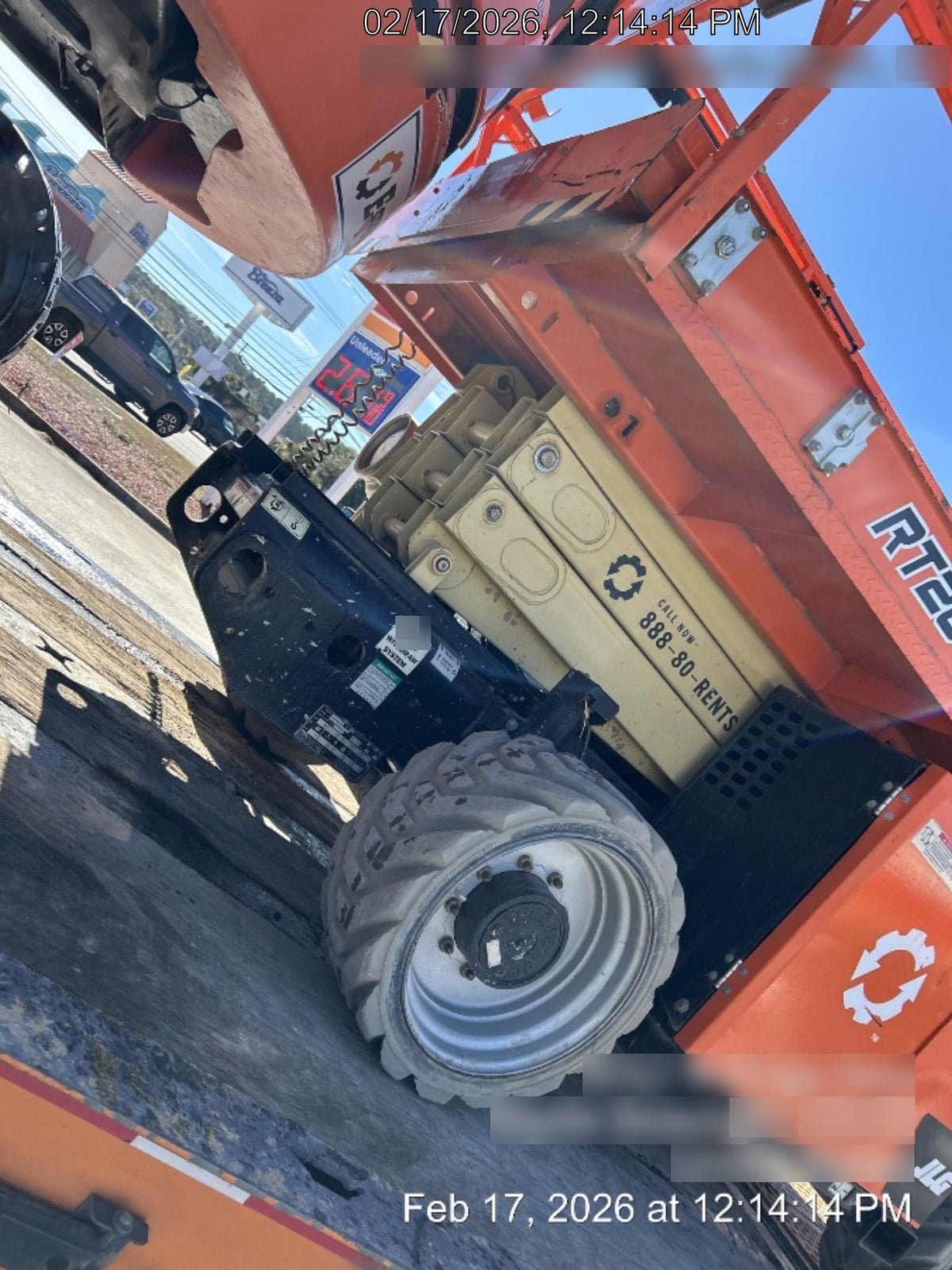 2022 JLG RT2669
