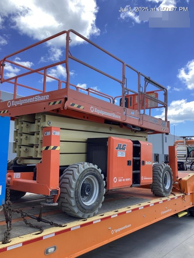 2023 JLG RT4394