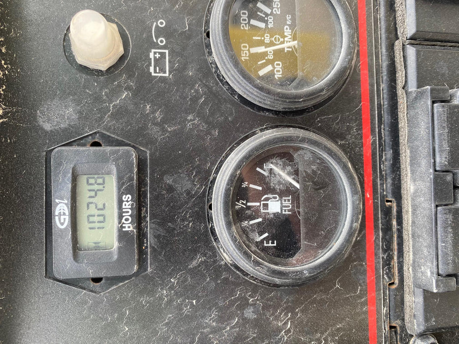 2019 Lincoln Electric Vantage 322 Welder Ready-Pak 3, Two wheel trailer, Fender and Light kit, Cable Rack