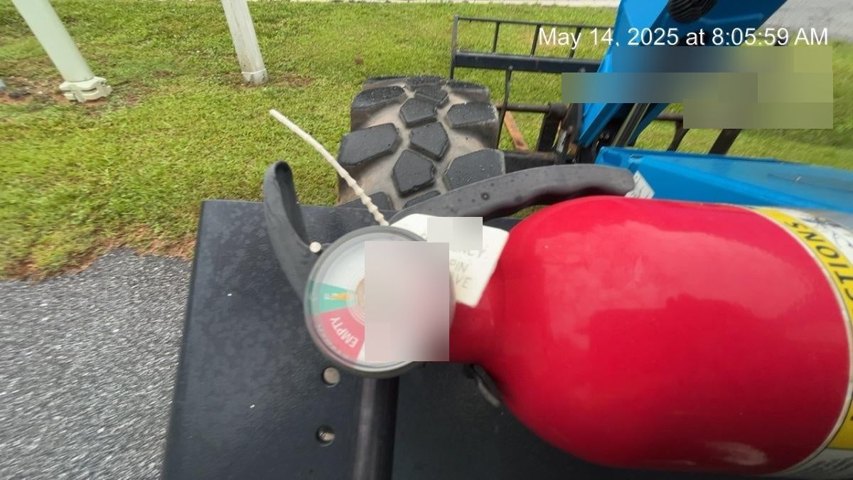 2018 Skyjack SJIII-3219 Skyjack SJIII3219 Scissor Lift w/Trojan Batteries