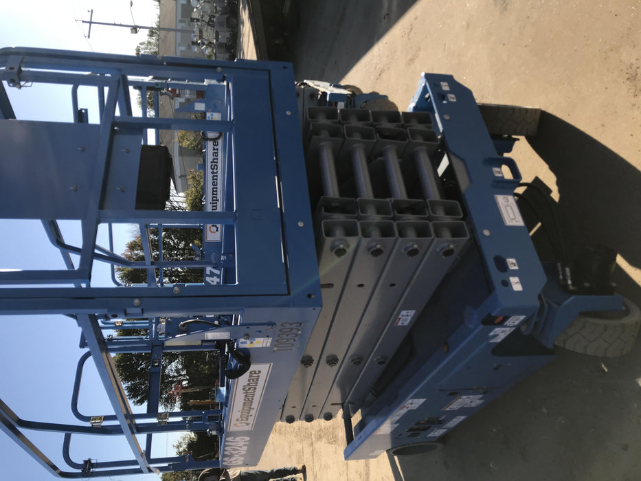 2020 Genie GS-3246 Standard, Folding full height swing gate