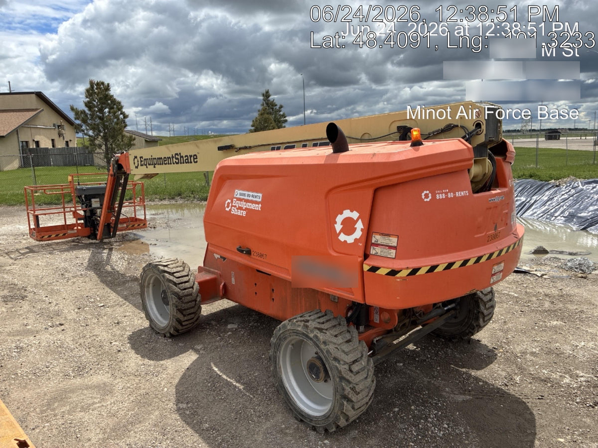 2022 JLG 660SJ
