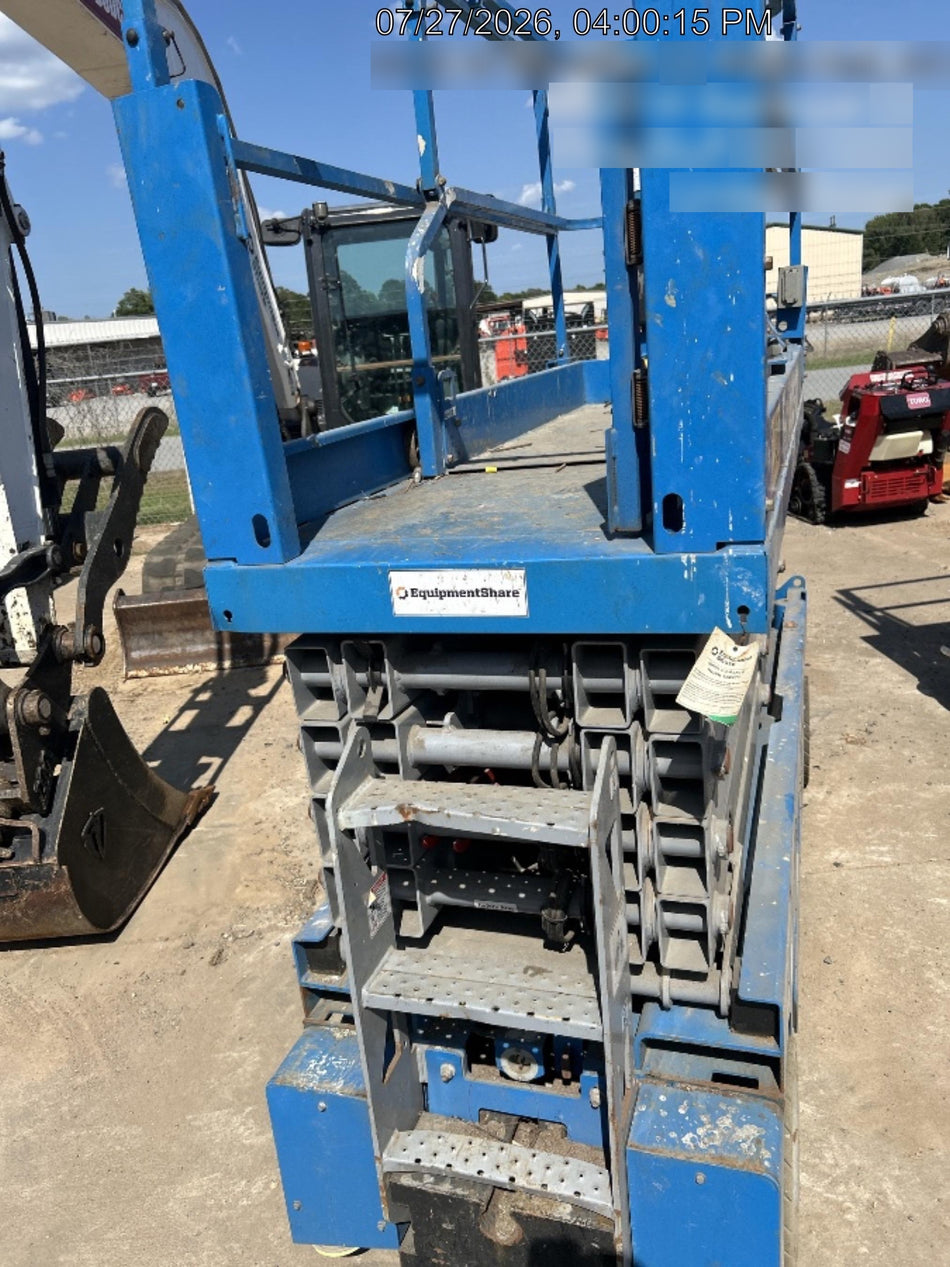 2021 GENIE GS-3232