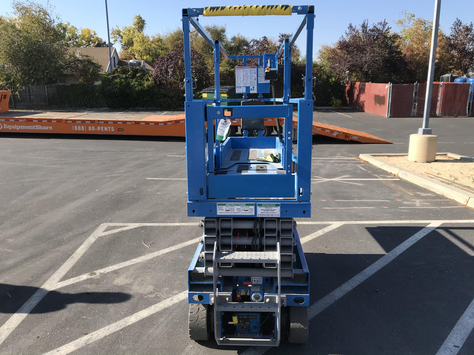 2020 Genie GS-1930 Solid Non Marking Tires, Beacon, Folding rails with half height swing gate, 800W Inverter