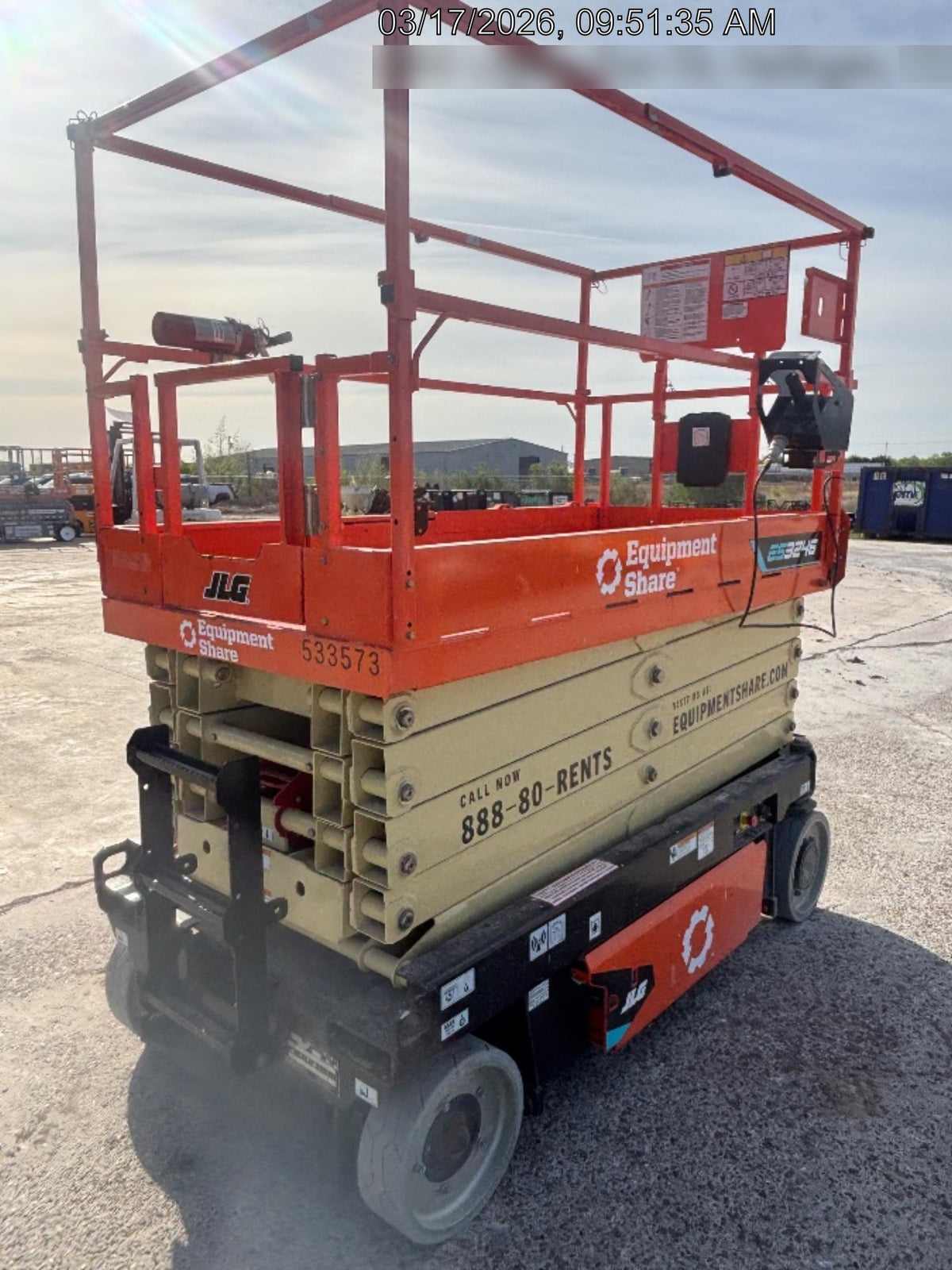 2025 JLG ES3246