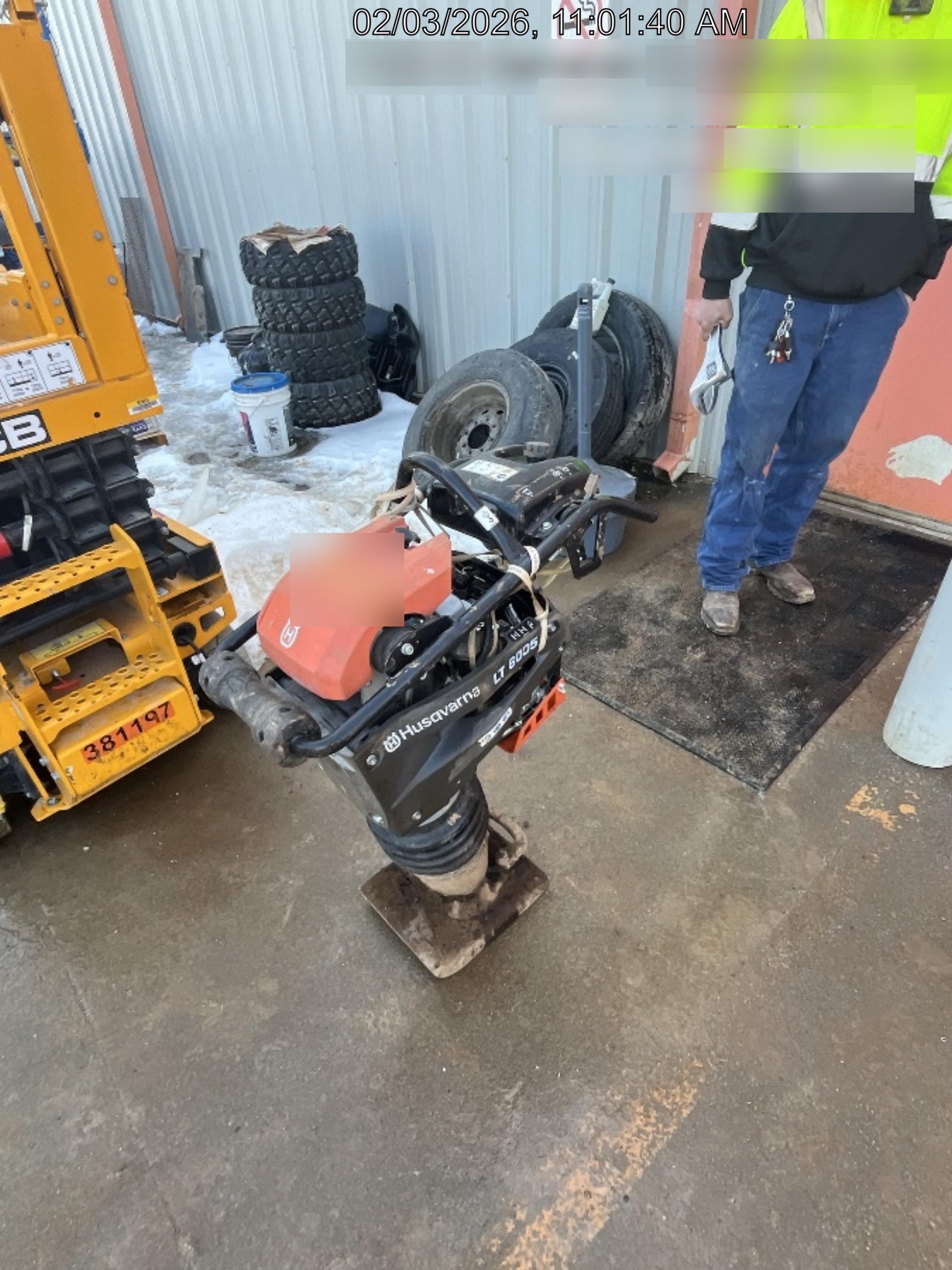 2025 HUSQVARNA LT6005
