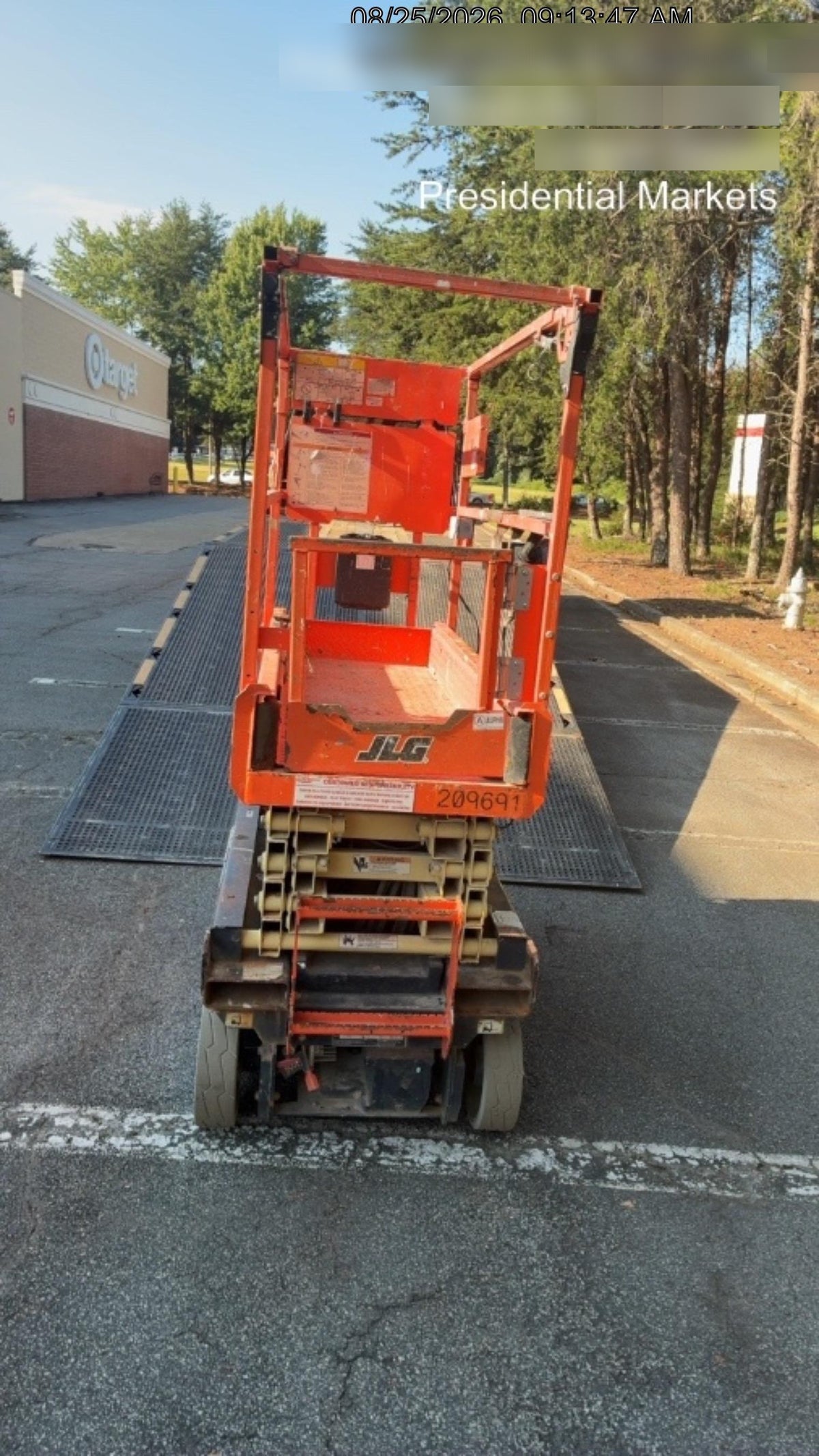 2022 JLG ES1932