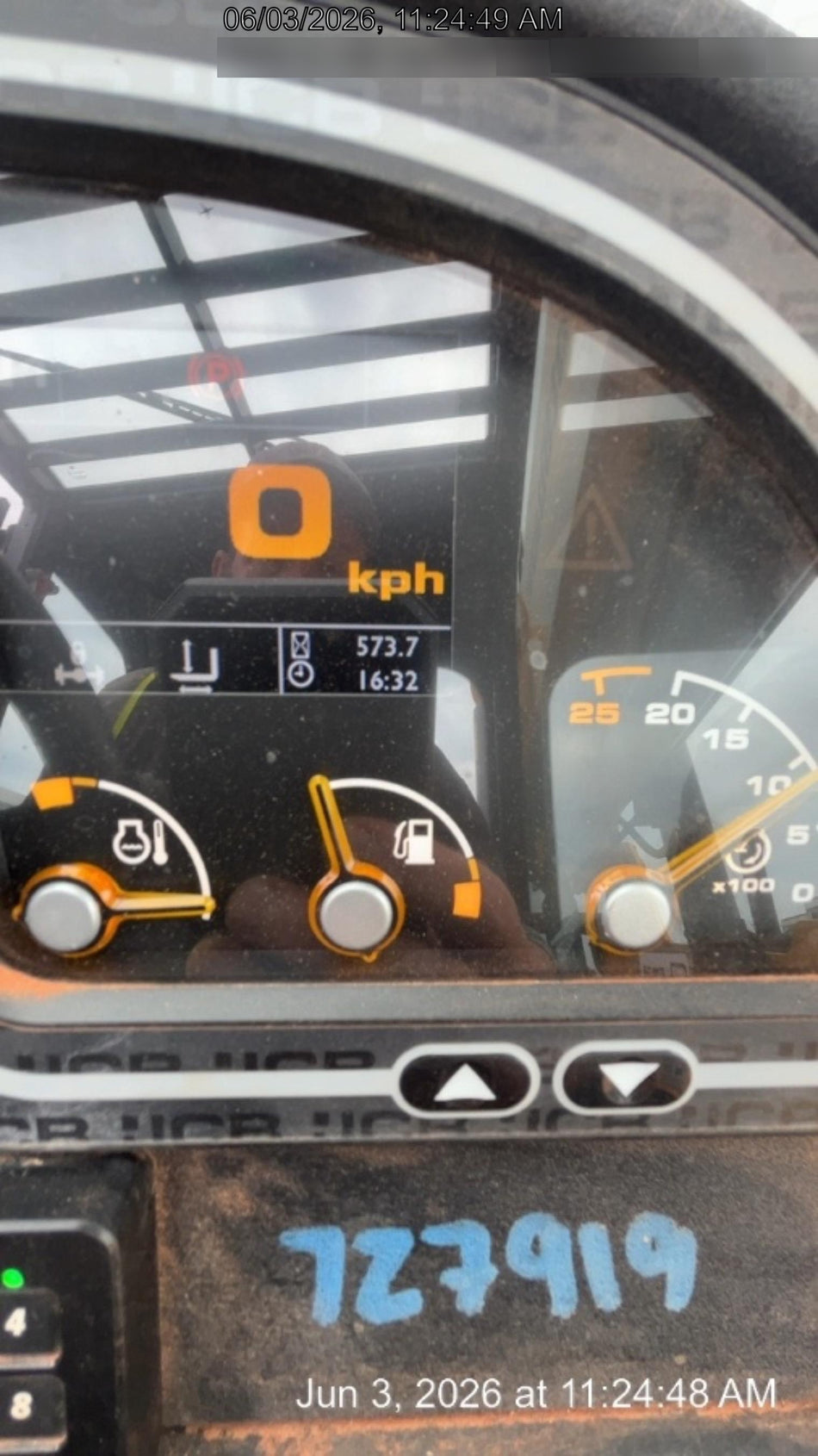 2025 JCB 512-56