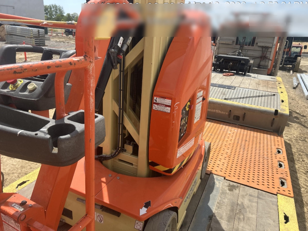 2022 JLG 26E