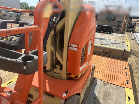 2022 JLG 26E