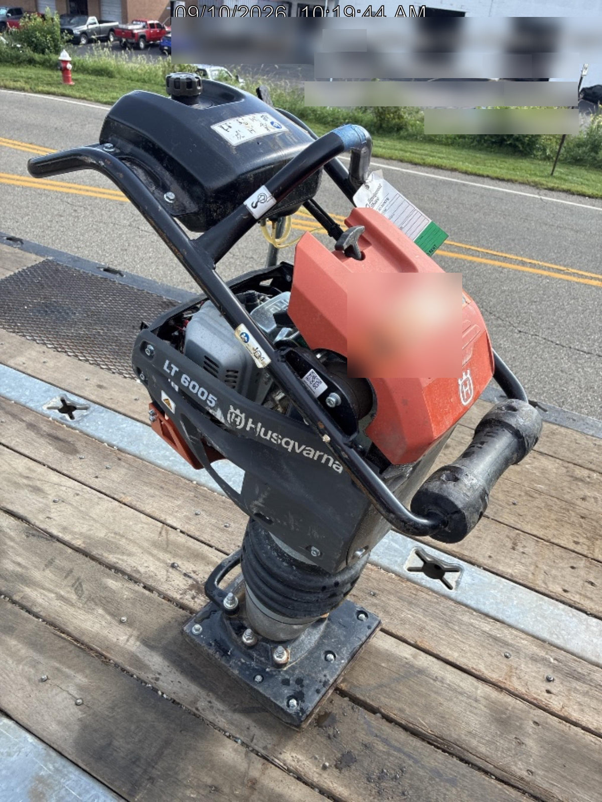 2024 HUSQVARNA LT6005