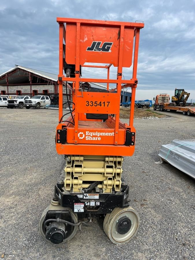 2023 JLG ES2632