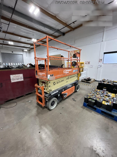 2022 JLG ES2632