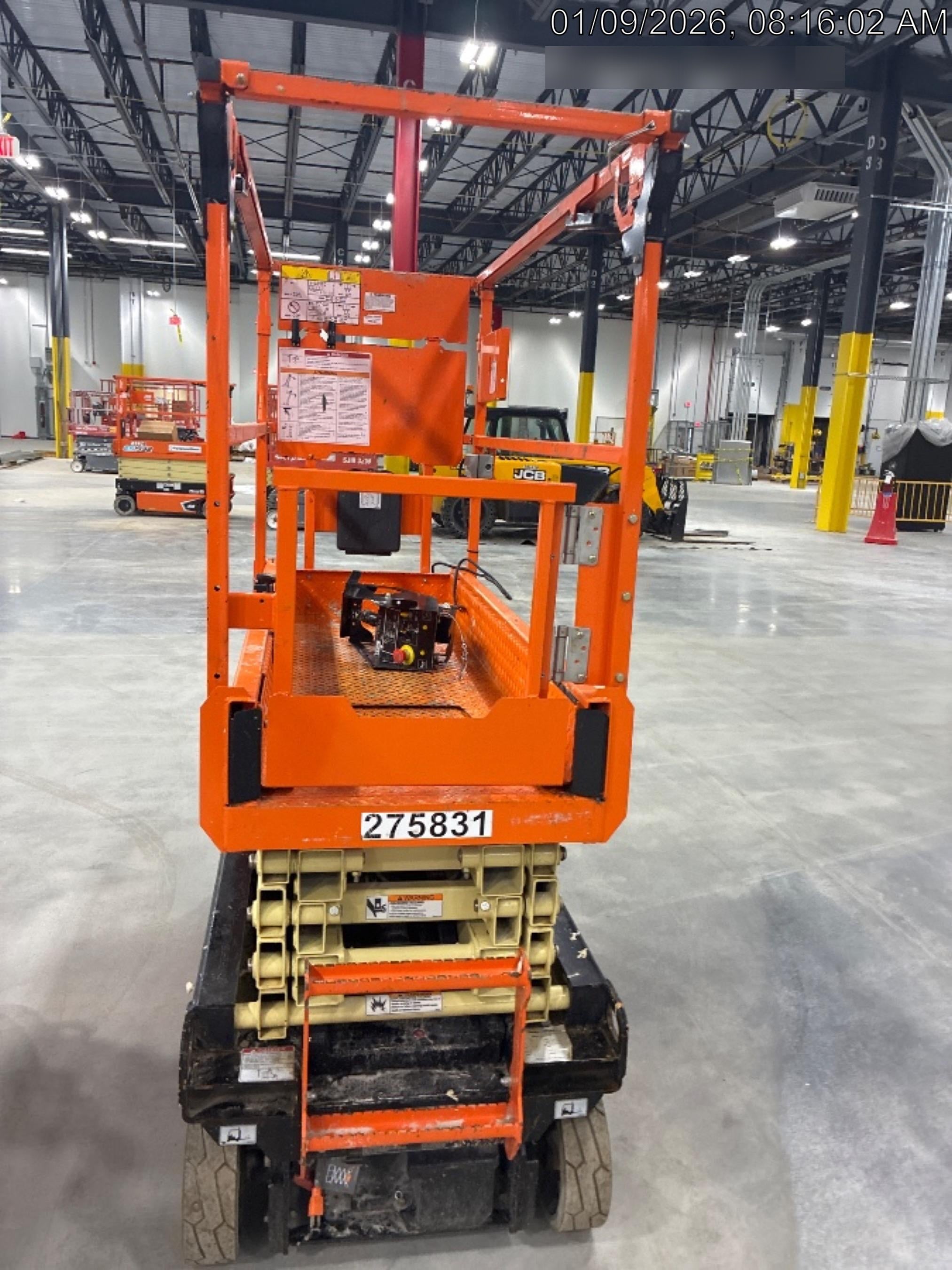 2022 JLG ES1932