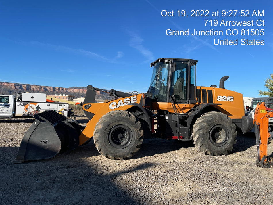 2022 CASE 821G