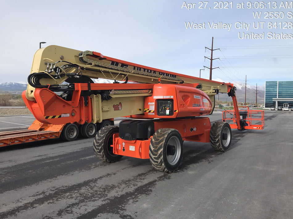 2021 JLG 1250AJP