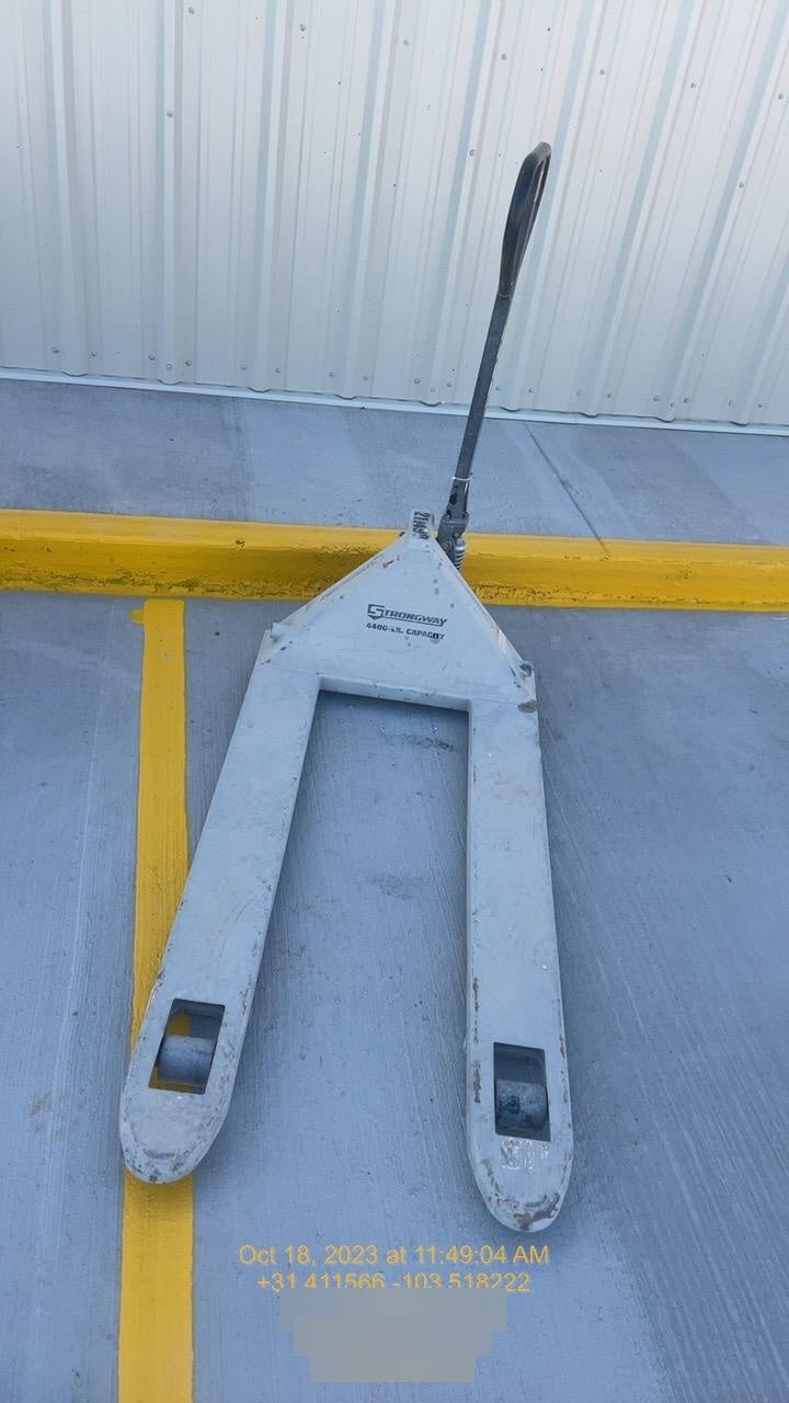 2022 STRONGWAY 4400 lb Pallet Jack