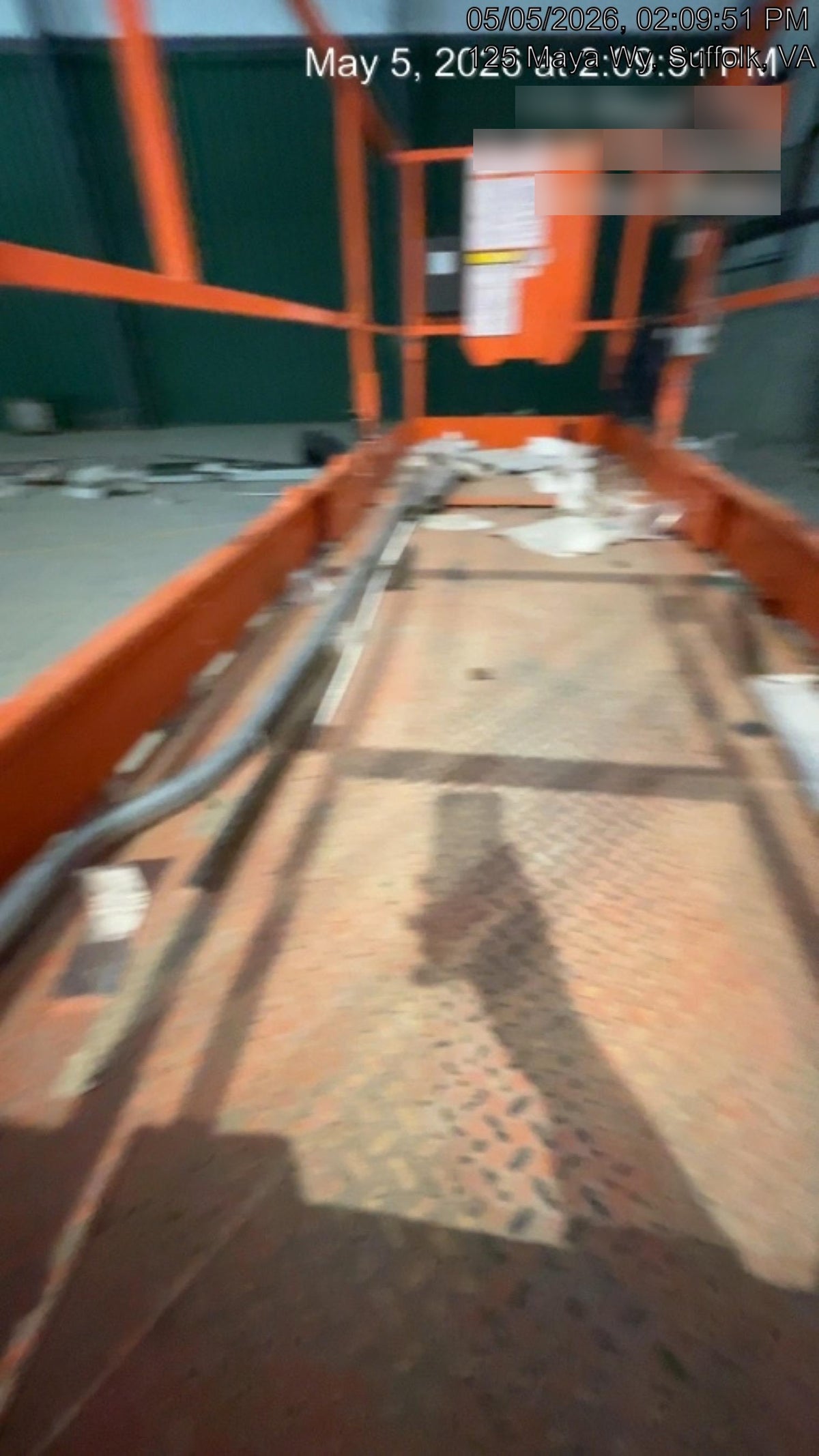 2023 JLG R4045