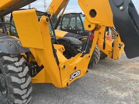 2024 JCB 510-56