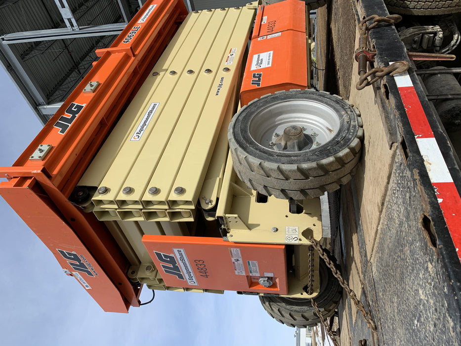 2019 JLG 4069LE