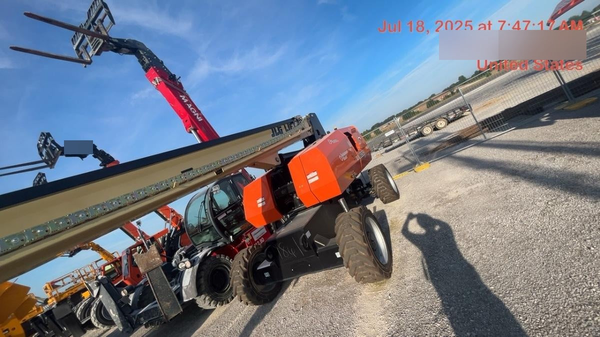 2025 JLG 860SJ