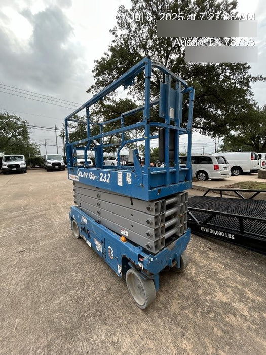 2017 Genie GS-3232 Genie GS3232 Lift w/Folding Rails and Swing Gate